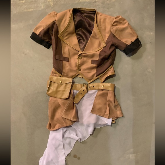 RWBY Yang Vol 1 Cosplay - Picture 3 of 4